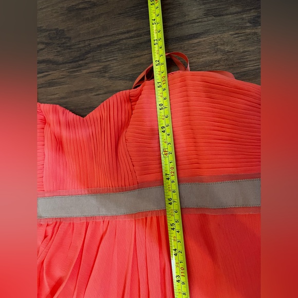 BCBG Maxazaria Strapless Coral Pink Long Formal Maxi Dress Gown Size 6 - Picture 16 of 16